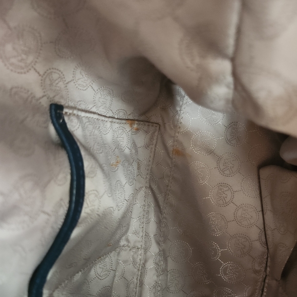 Michael Kors Camden Hobo Bag - Picture 7 of 7